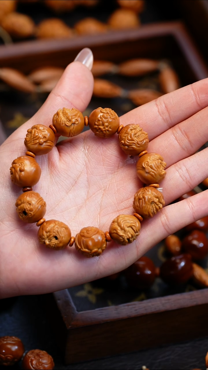 【闪购商品】橄榄核吊坠苏工橄榄核