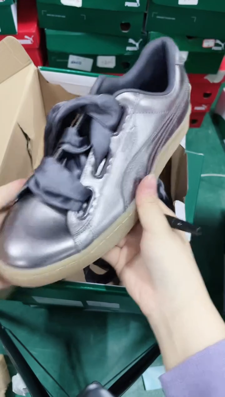 彪马时尚休闲运动鞋38M   L198