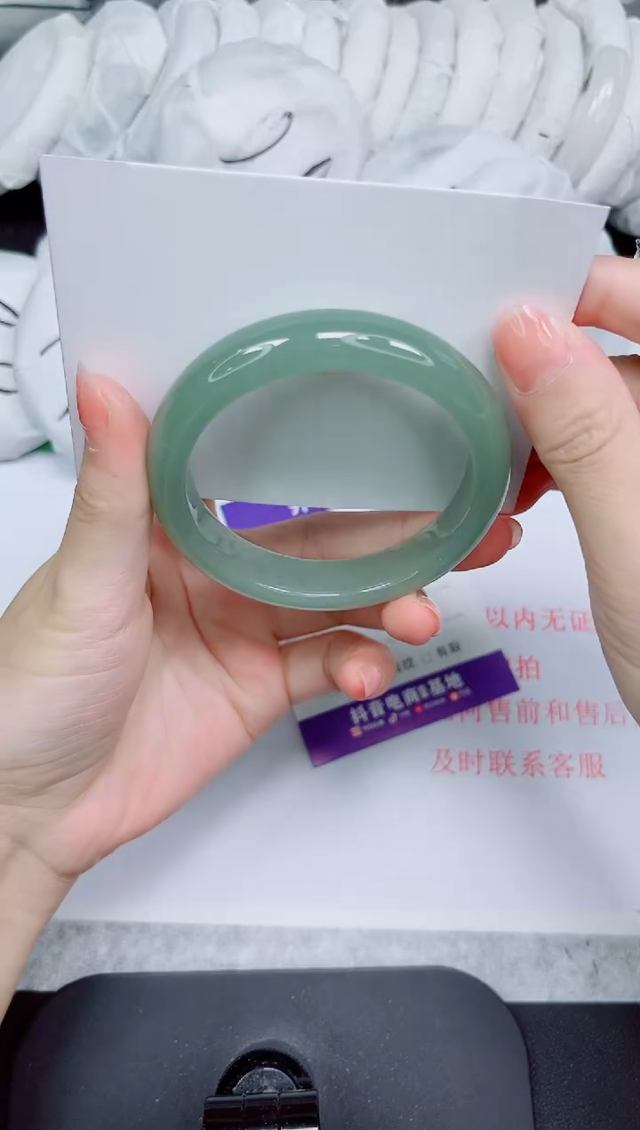 石英质玉手镯未镶嵌379-56