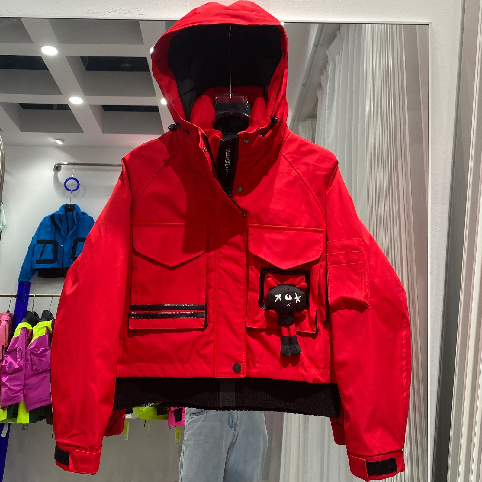 可拆卸内胆2025新款羽绒服女装短款连帽学生外套公仔拼色冲锋衣