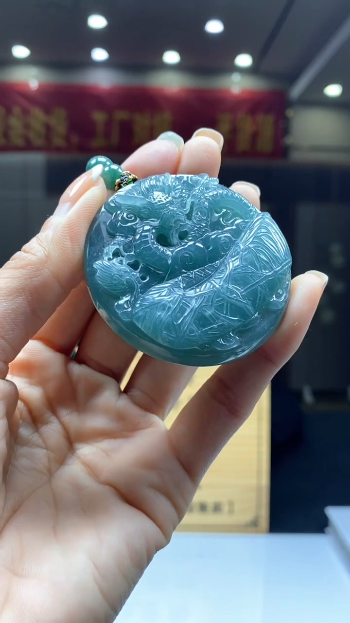 【闪购商品】翡翠颈饰未镶嵌********s101