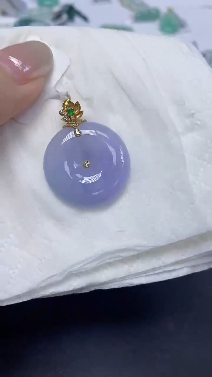 翡翠18K金镶嵌颈饰天然缅甸翡翠A货