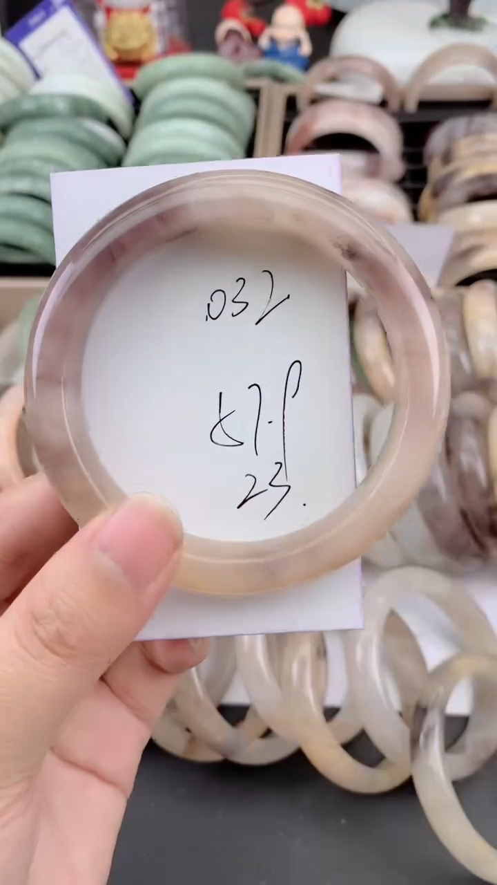 未镶嵌手镯石英质玉032