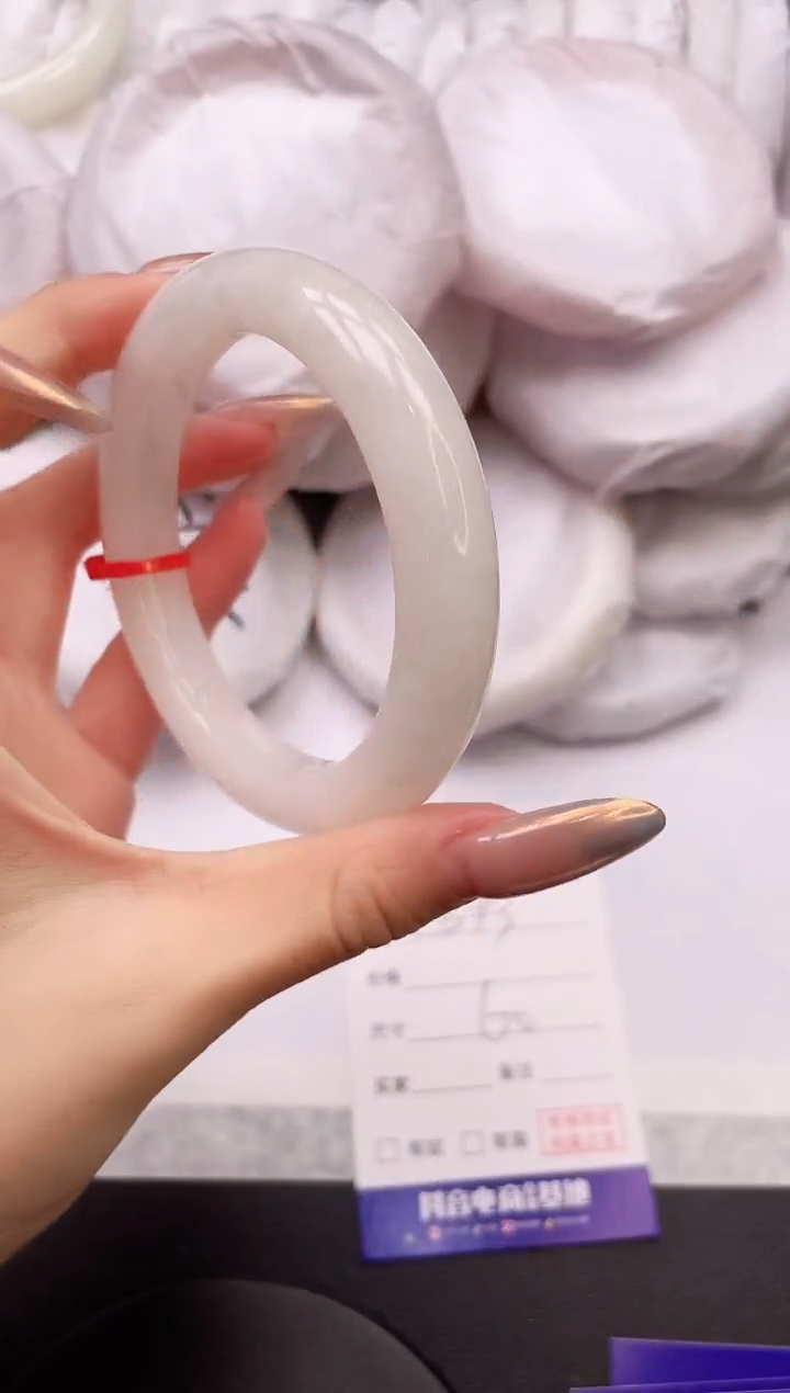 【闪购商品】和田玉手镯未镶嵌4K543-59