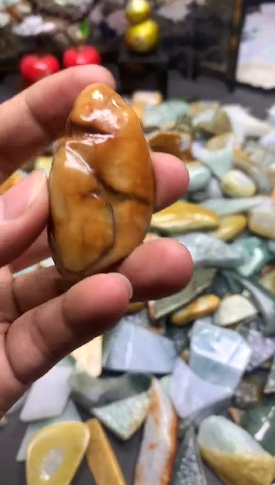 【闪购商品】翡翠耳饰未镶嵌天然翡翠A货