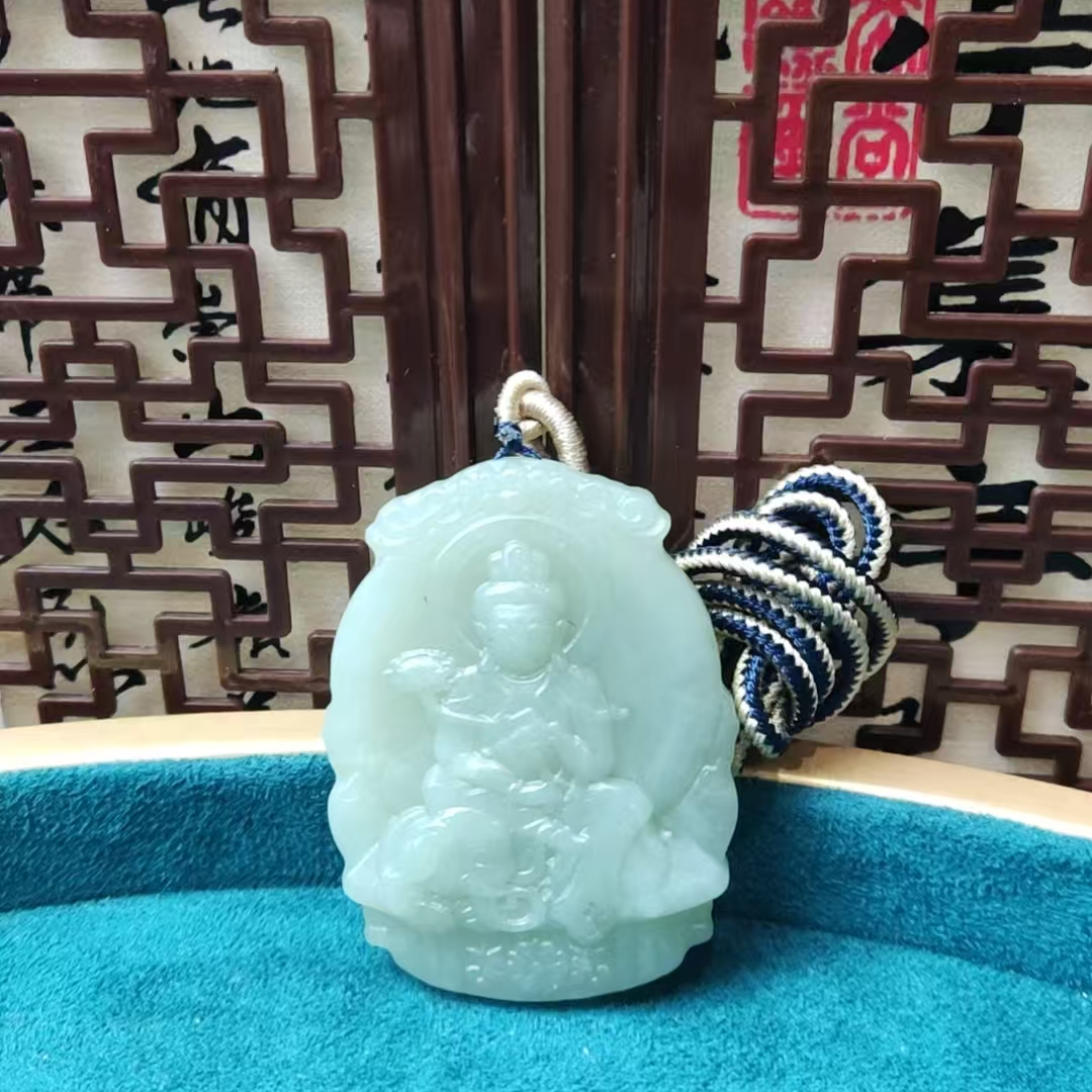 和田玉普贤菩萨吊坠（龙蛇）