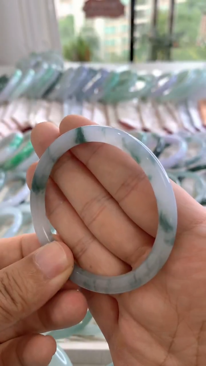 未镶嵌手镯翡翠圆条冰飘花53.6 强推