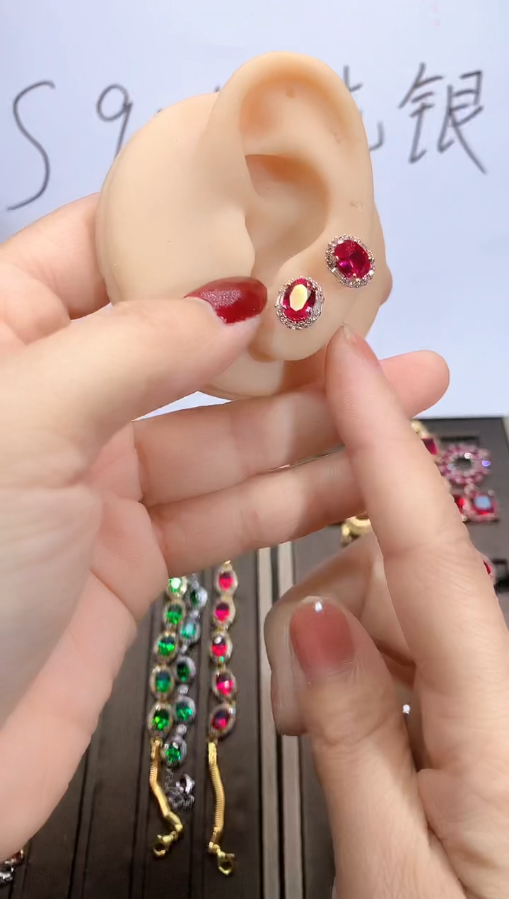 【闪购商品】红宝石耳饰银S925镶嵌玫瑰金6.8