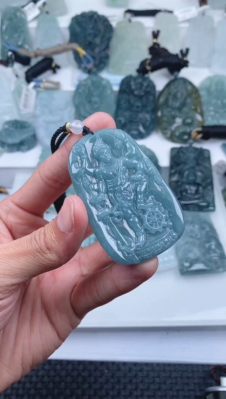 【闪购商品】翡翠颈饰未镶嵌         614