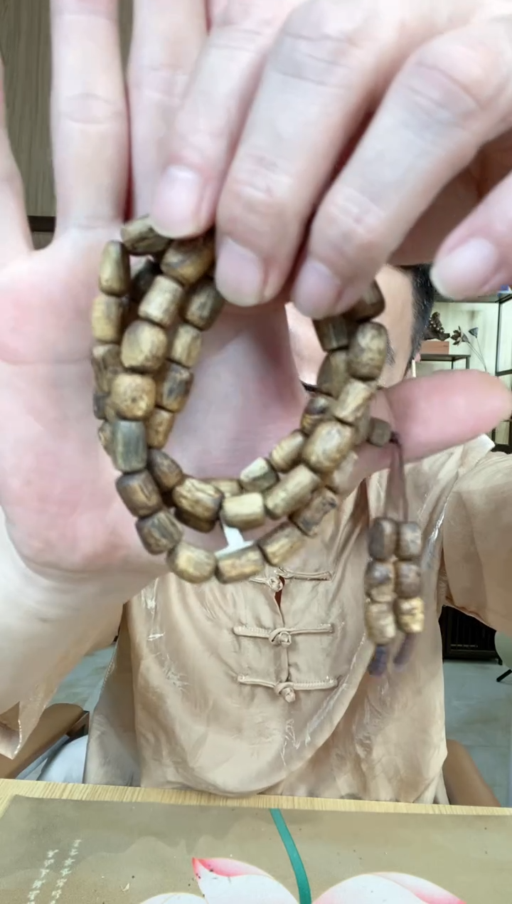 【闪购商品】沉香手串随型多圈长串X0SX0010多样性发其一