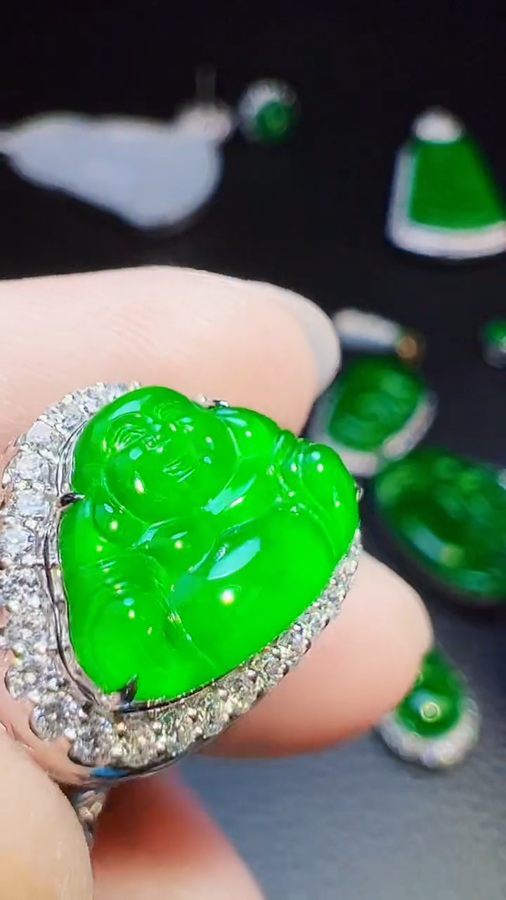 18K金镶嵌手链翡翠月*丫翡翠