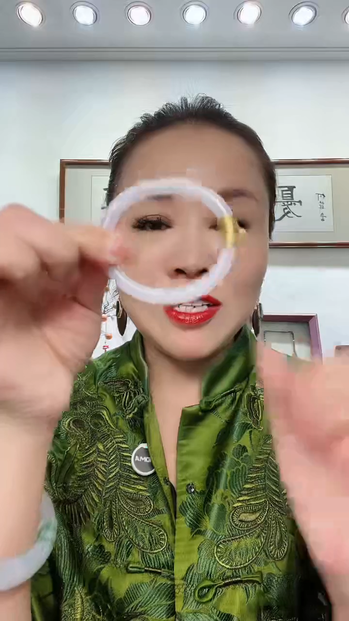 翡翠未镶嵌手镯贵妃镯