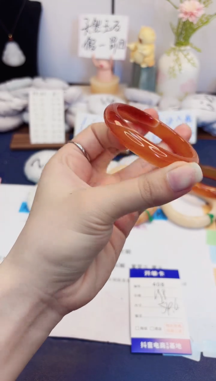 【闪购商品】石英质玉手镯未镶嵌408-玛瑙-圈口54