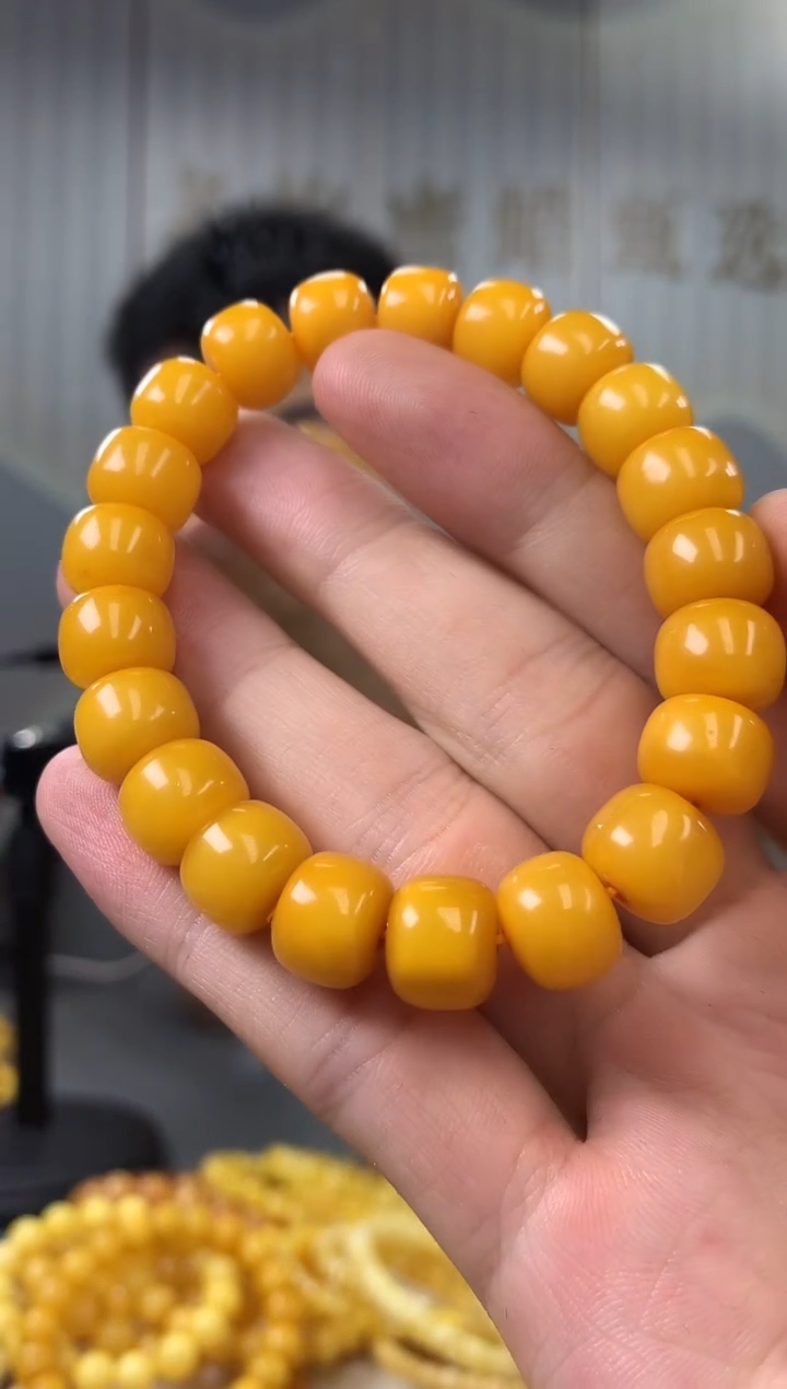 【闪购商品】琥珀裸石未镶嵌手串