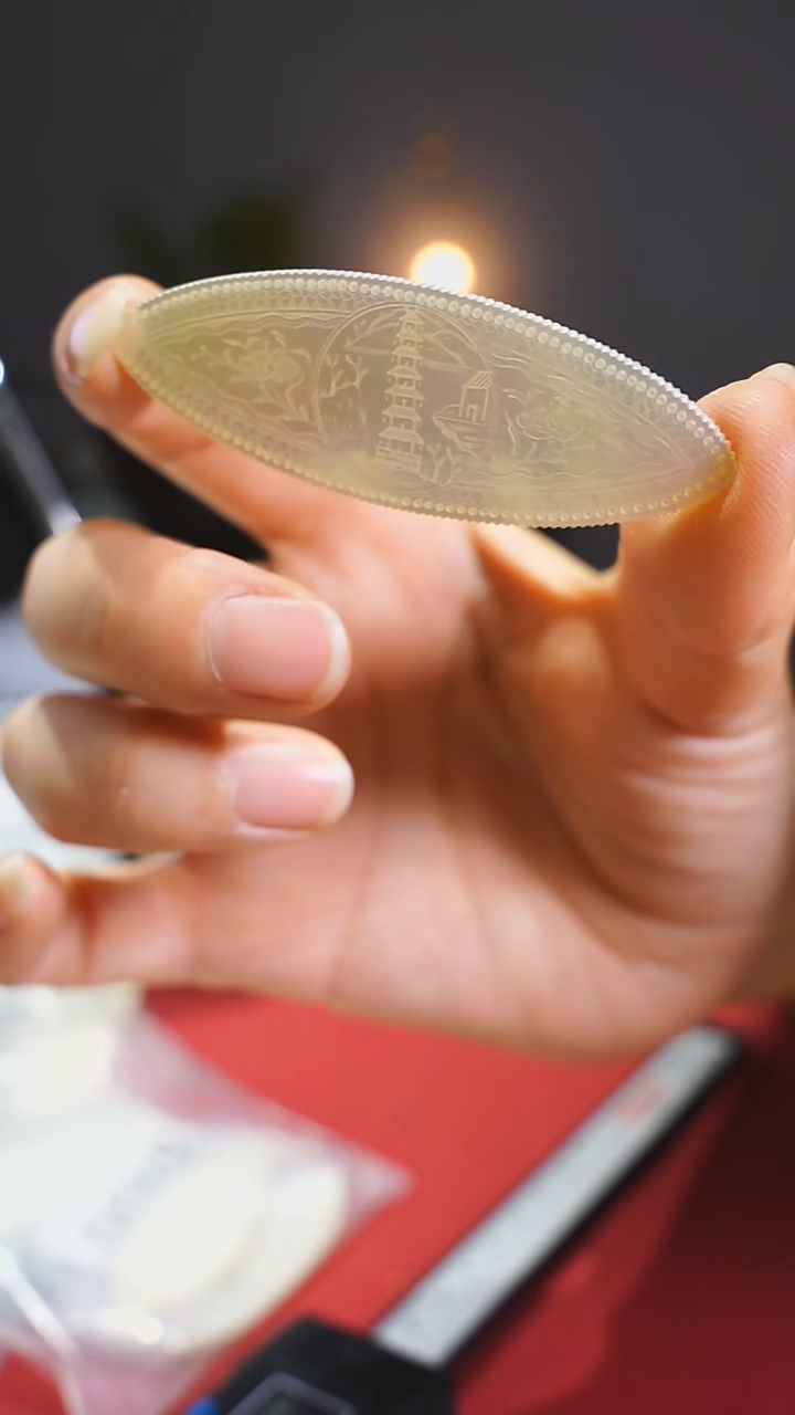 【闪购商品】金属清代刻画螺钿宝塔0071