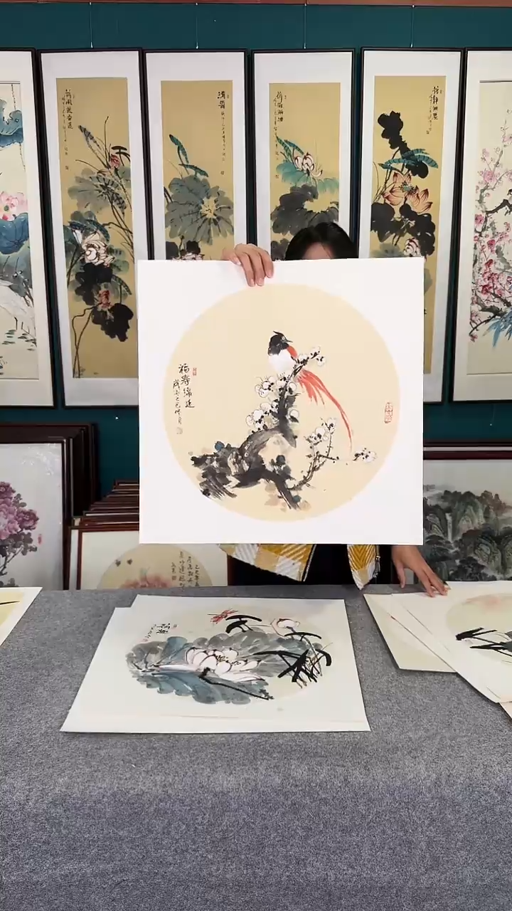 国画梅花画芯50*50