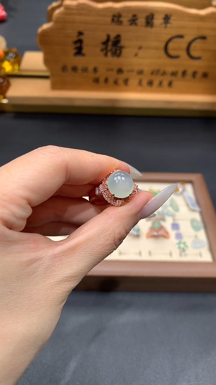 【闪购商品】翡翠裸石未镶嵌福利蛋面