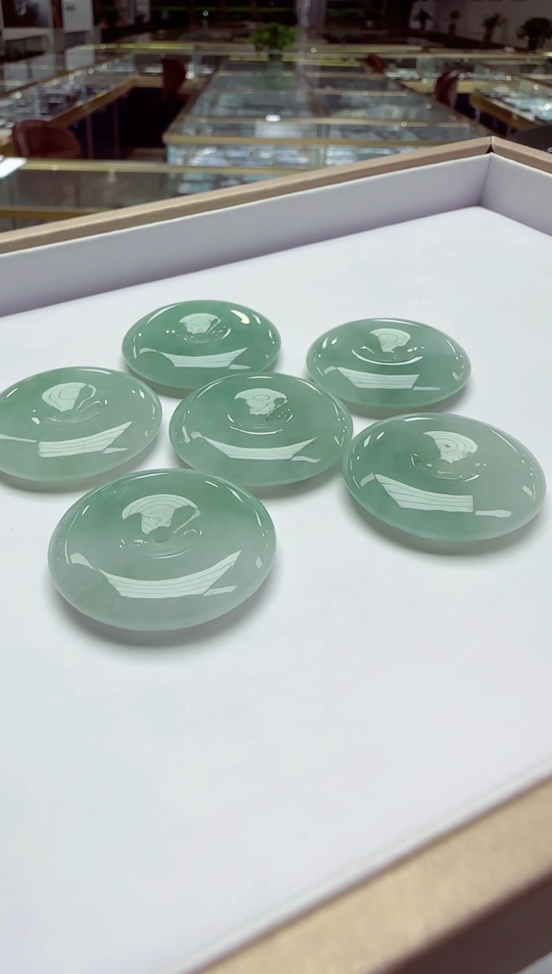 颈饰未镶嵌翡翠多样性发其一