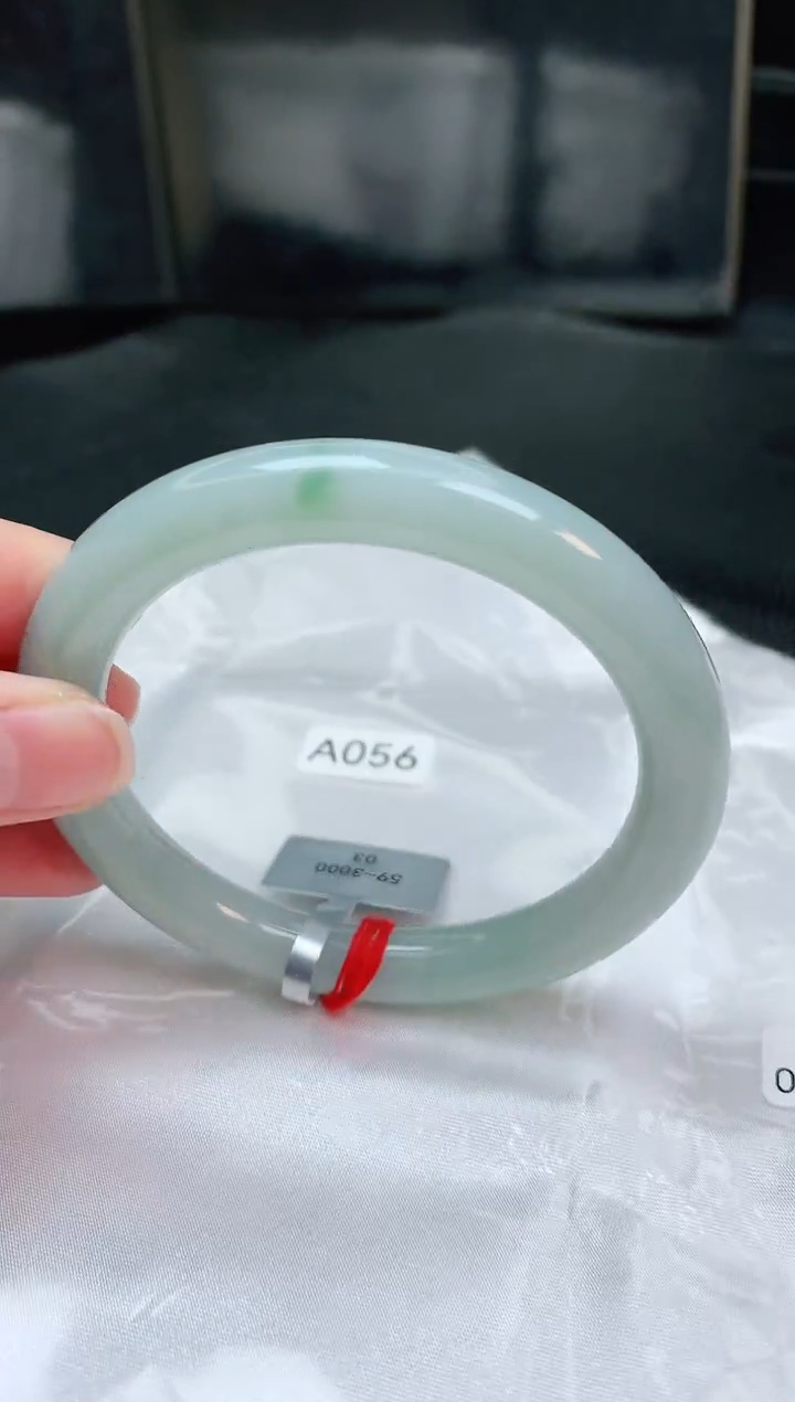 【闪购商品】翡翠手镯未镶嵌缅甸天然A货手镯