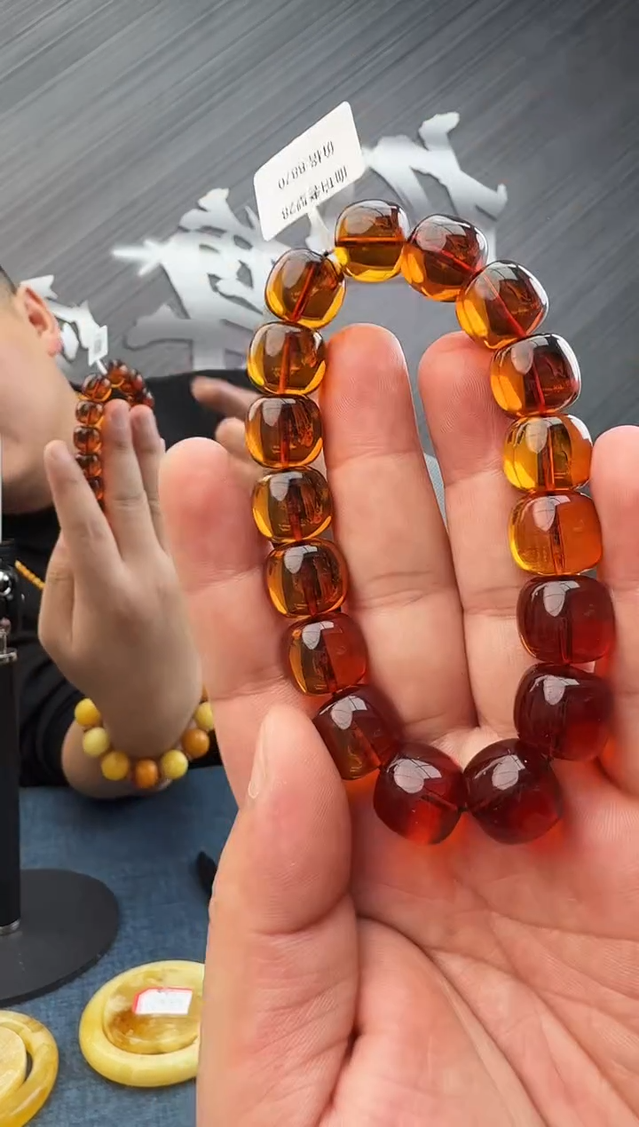 蜜蜡未镶嵌珠宝奇石假一罚十28，14多样性发其一