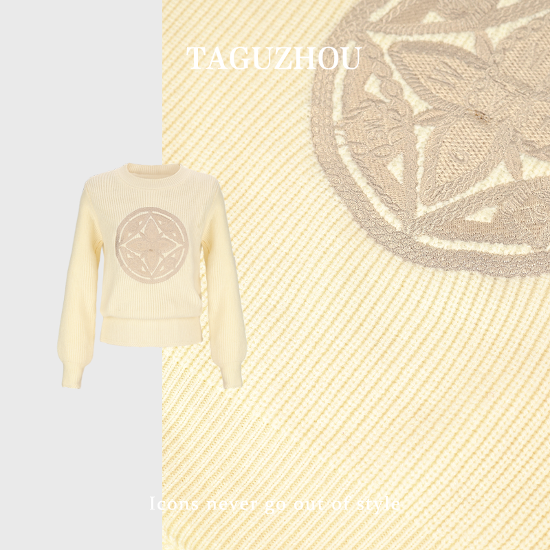 粥粥# 云糯初衣~25秋冬设计感简约柔软刺绣针织保暖套头毛衣