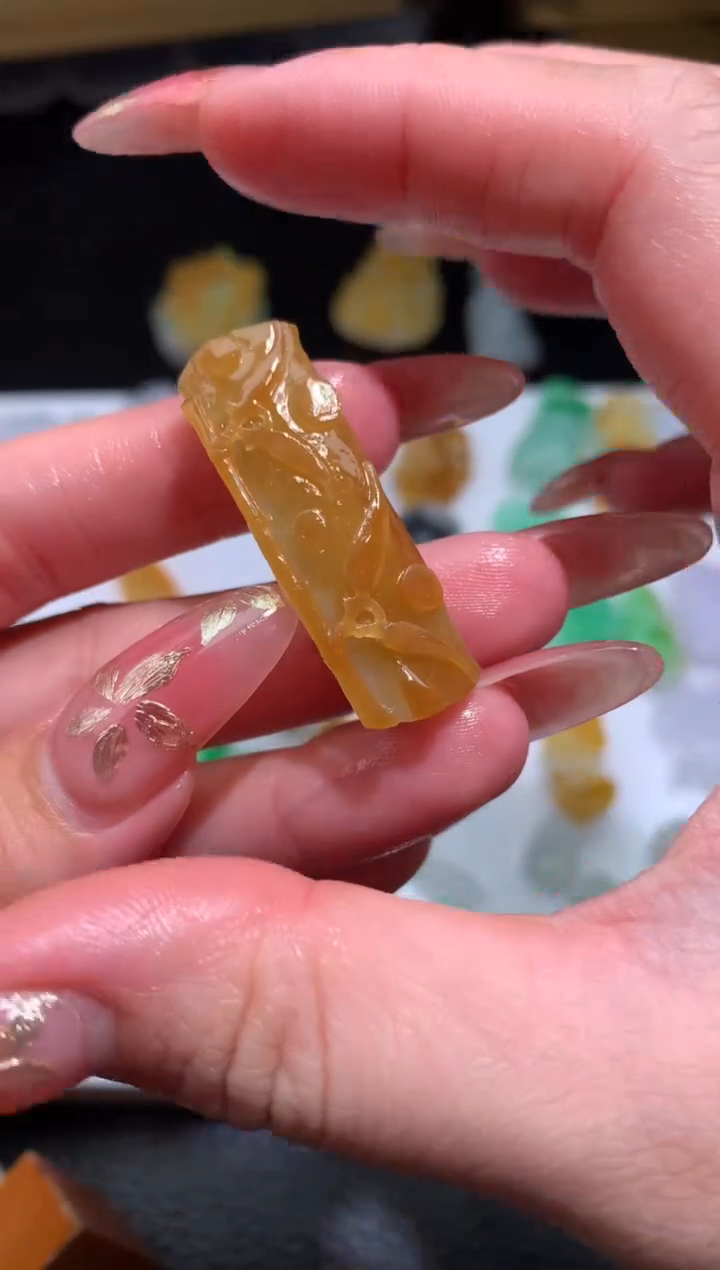 【闪购商品】定制翡翠未镶嵌毛货