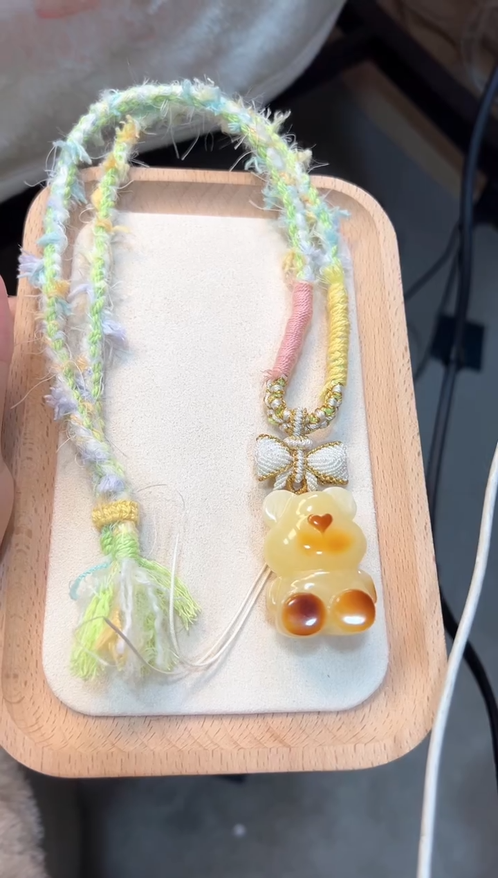 【闪购商品】蜜蜡珠宝奇石未镶嵌小熊项链