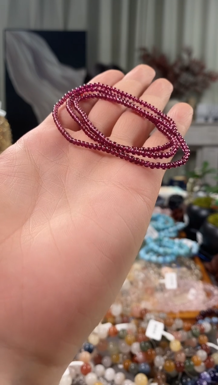 未镶嵌手链水晶石榴