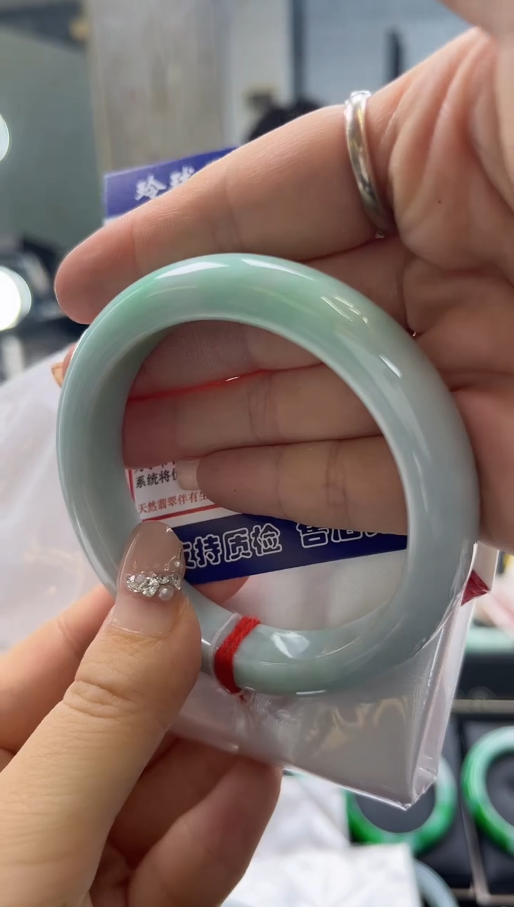 【闪购商品】翡翠手镯未镶嵌0867471451