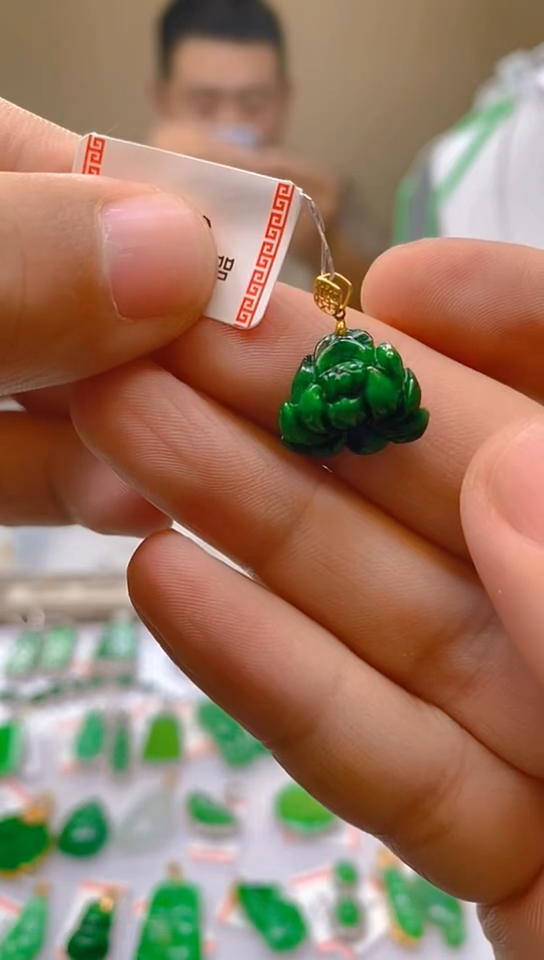 【闪购商品】翡翠颈饰18K金镶嵌新号开播，全场乱卖