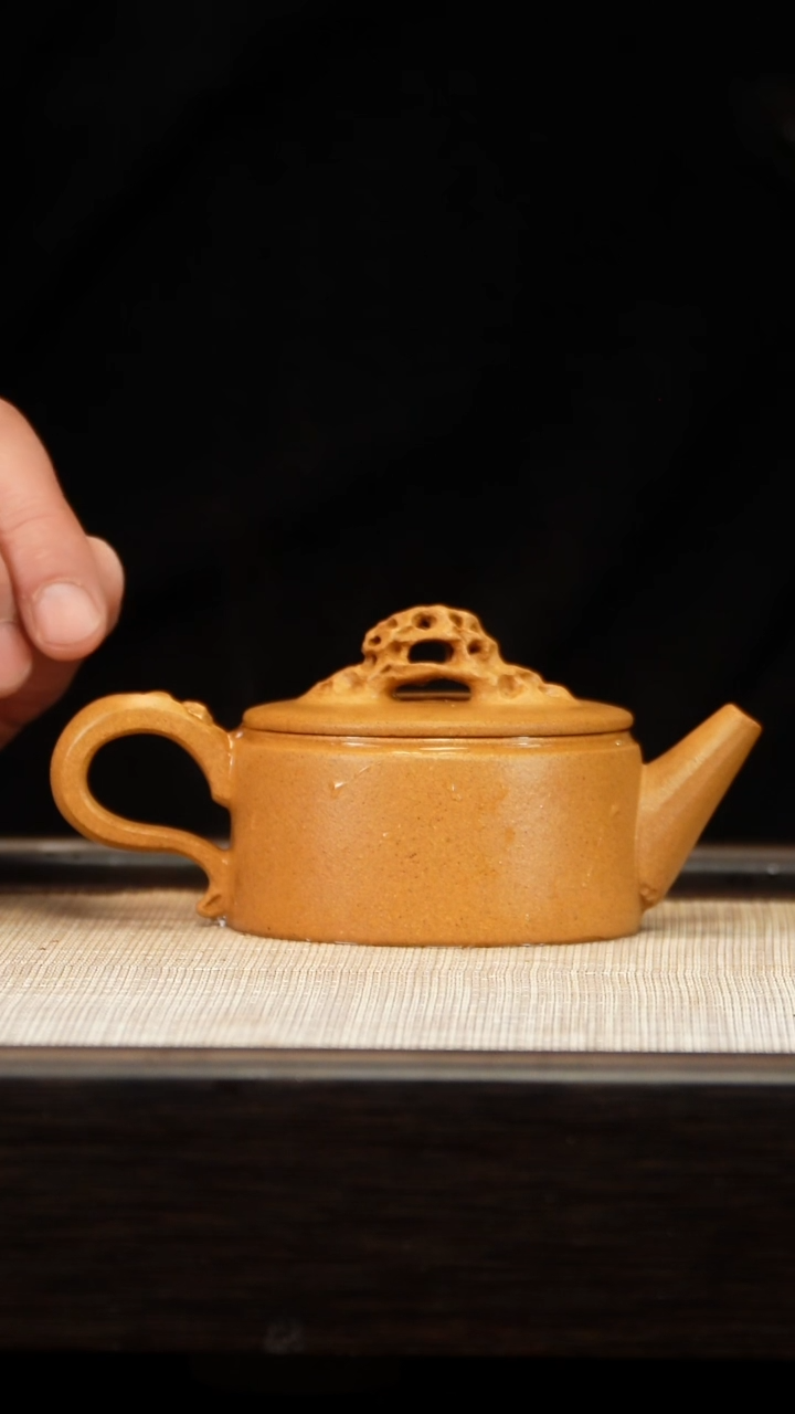 茶壶紫砂黄金段天际