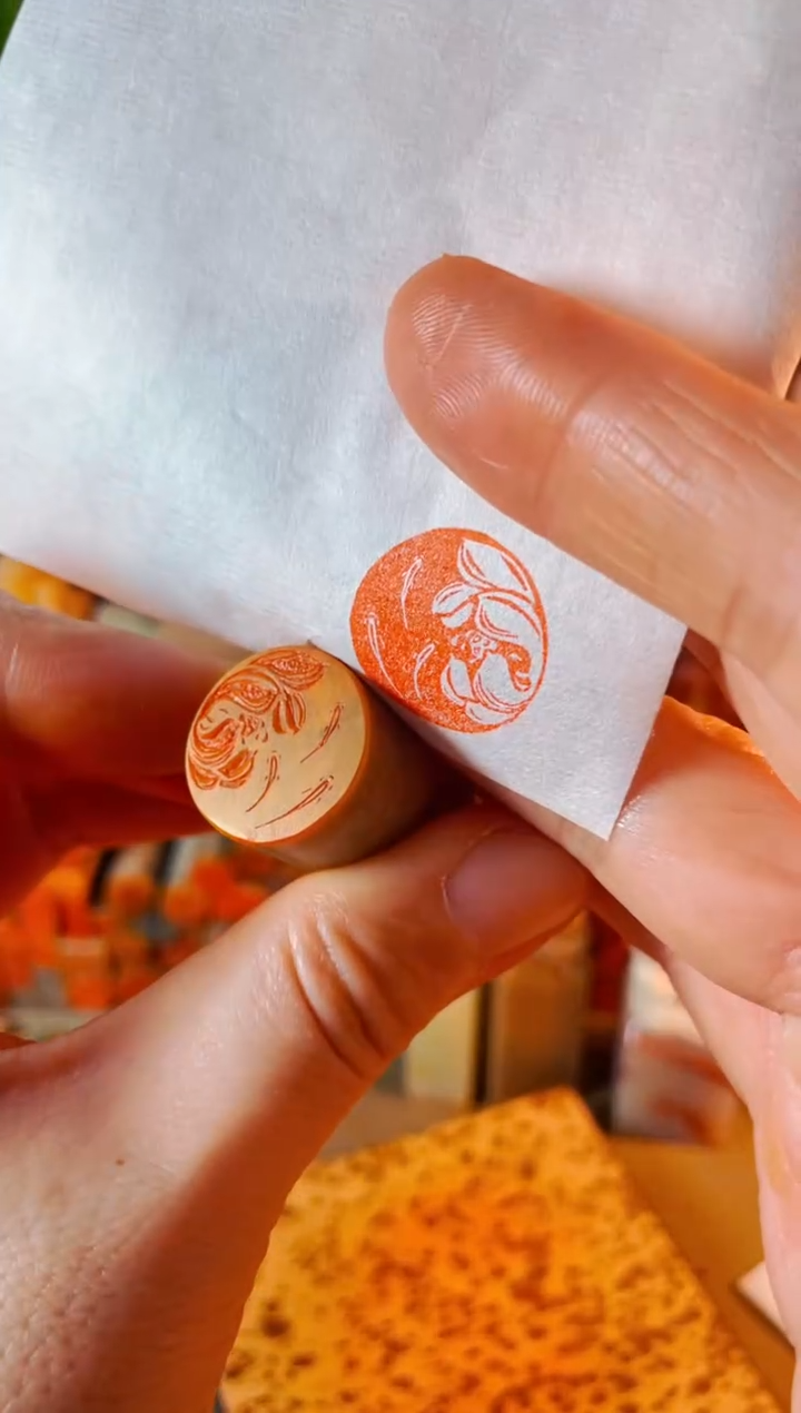 【闪购商品】巴林石印石手工篆刻《荷花鱼》2.0