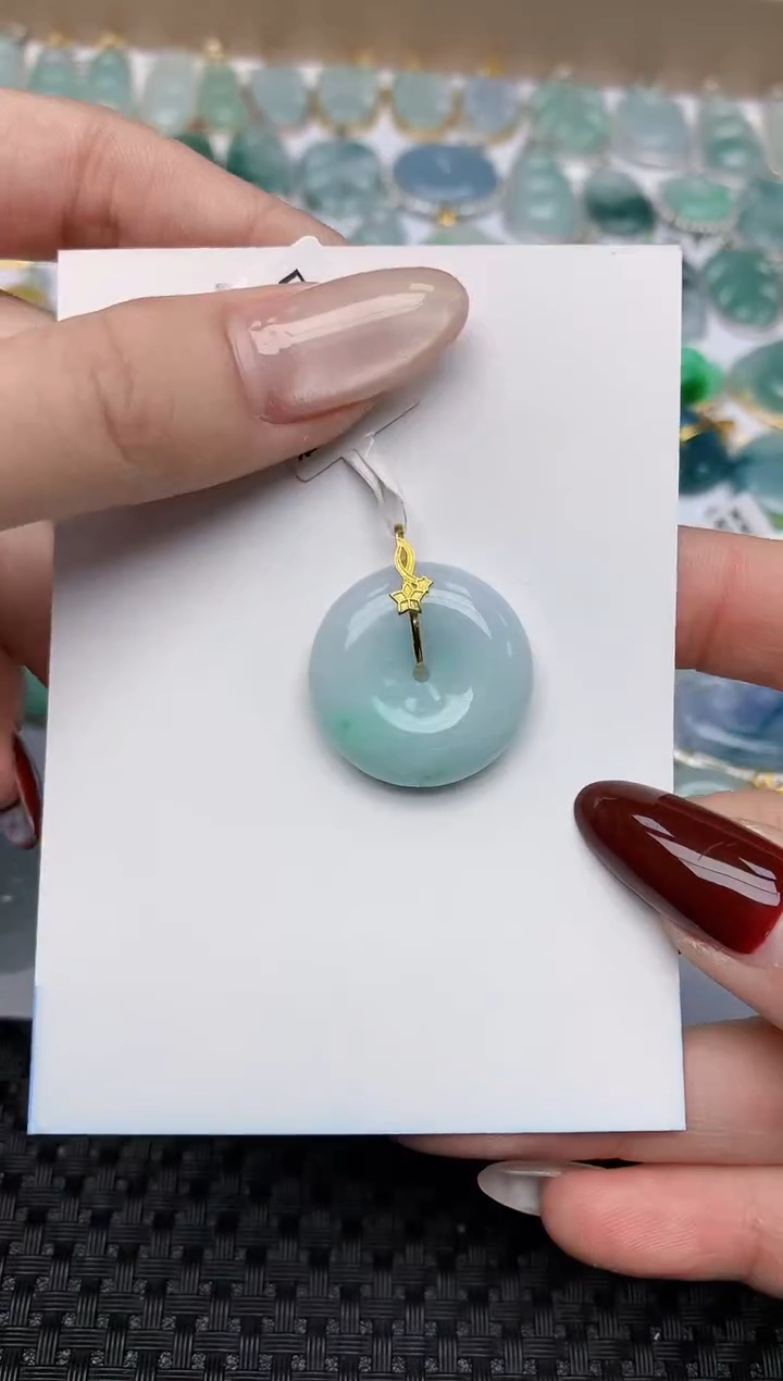 【闪购商品】翡翠颈饰18K金镶嵌天然翡翠a货