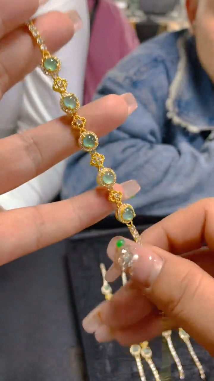 【闪购商品】翡翠手链未镶嵌0917515238多样性发一
