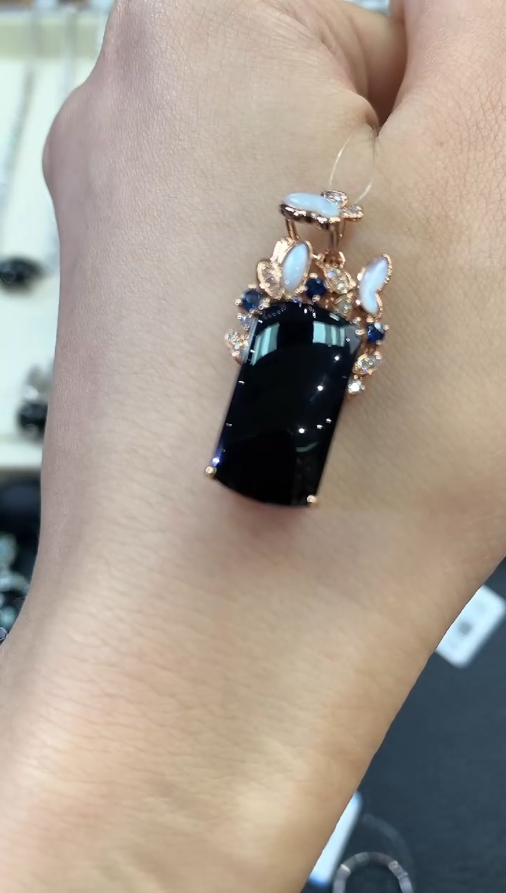 【闪购商品】翡翠吊坠(不含链)18K金镶嵌w39不退换