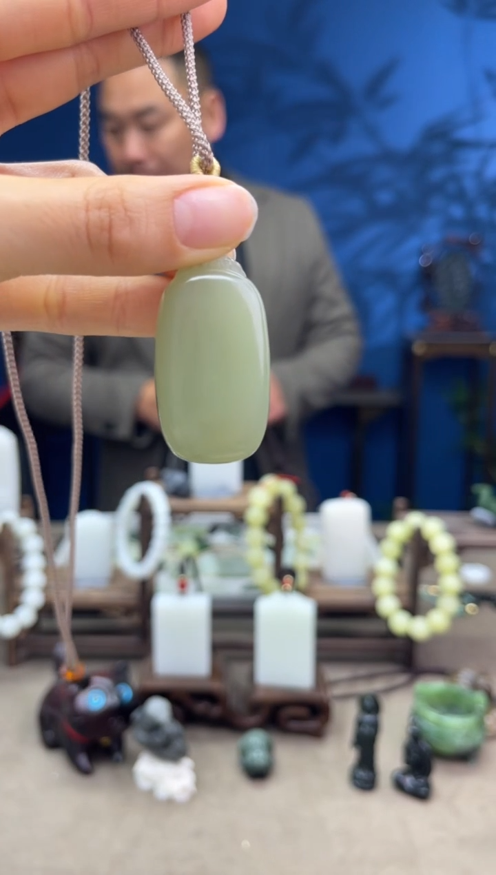 【闪购商品】和田玉颈饰未镶嵌1