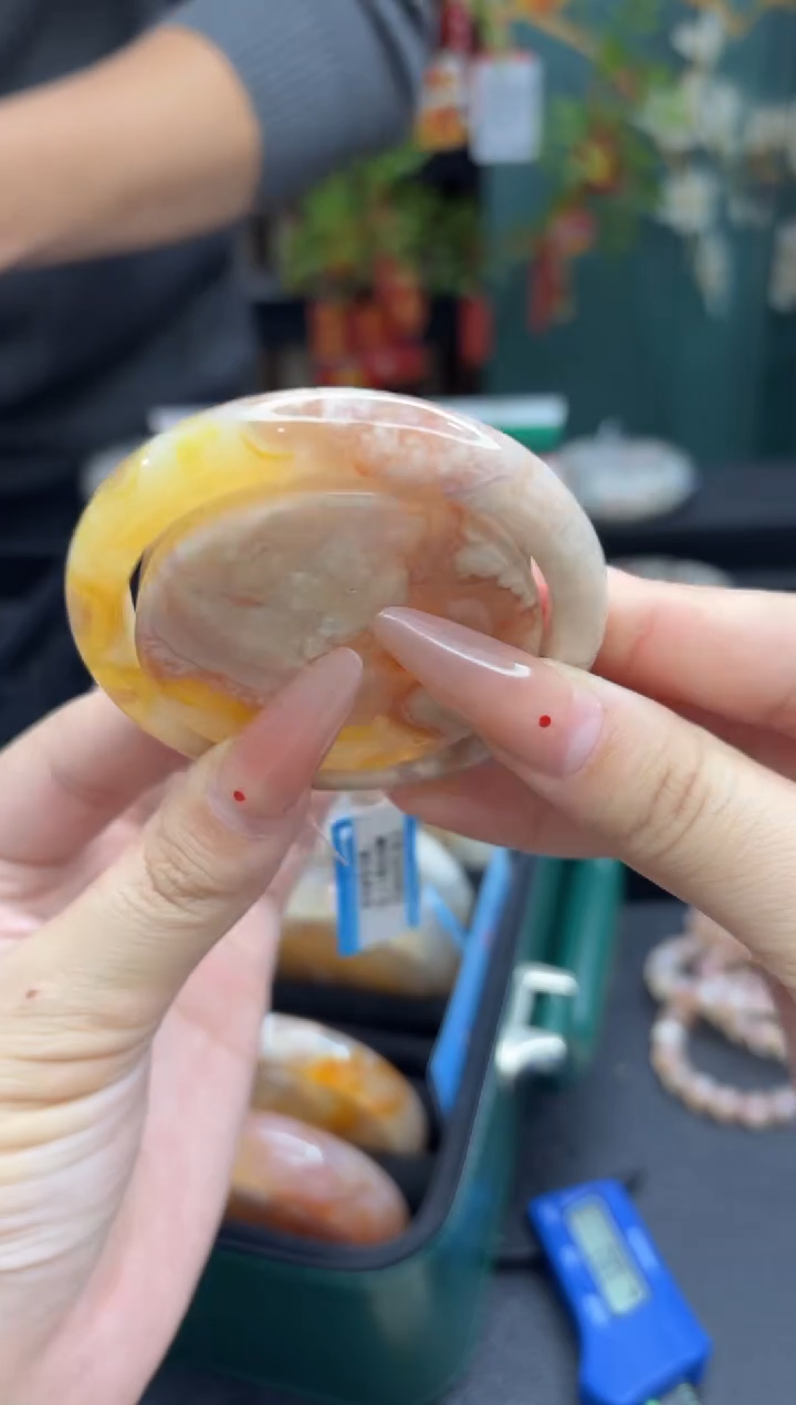 【闪购商品】石英质玉手镯未镶嵌583（53圈赠送镯心）