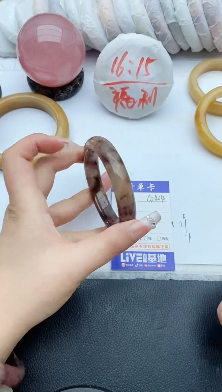 【闪购商品】石英质玉手镯未镶嵌G414+59/60