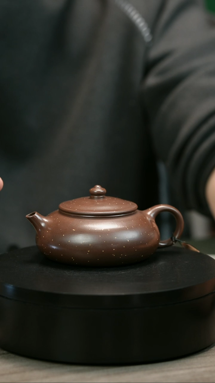 茶壶紫砂微***业H2399李琴底槽青铺砂寒江