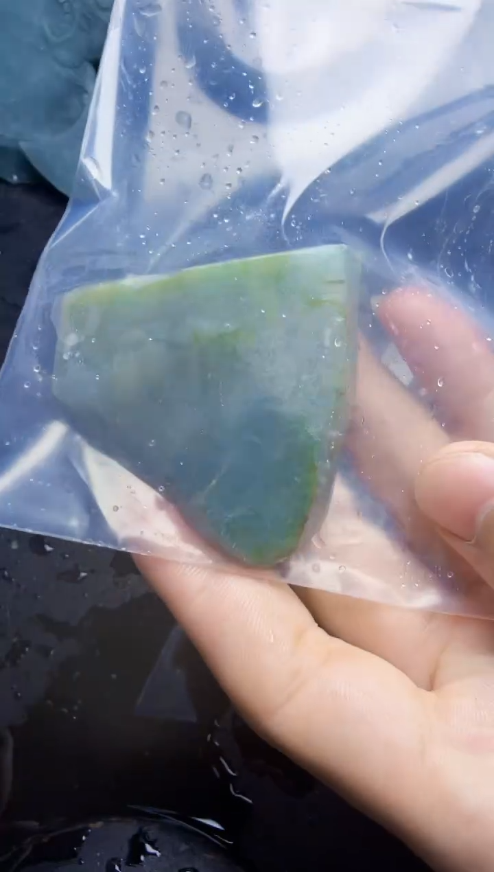 未镶嵌挂件翡翠天然翡翠068