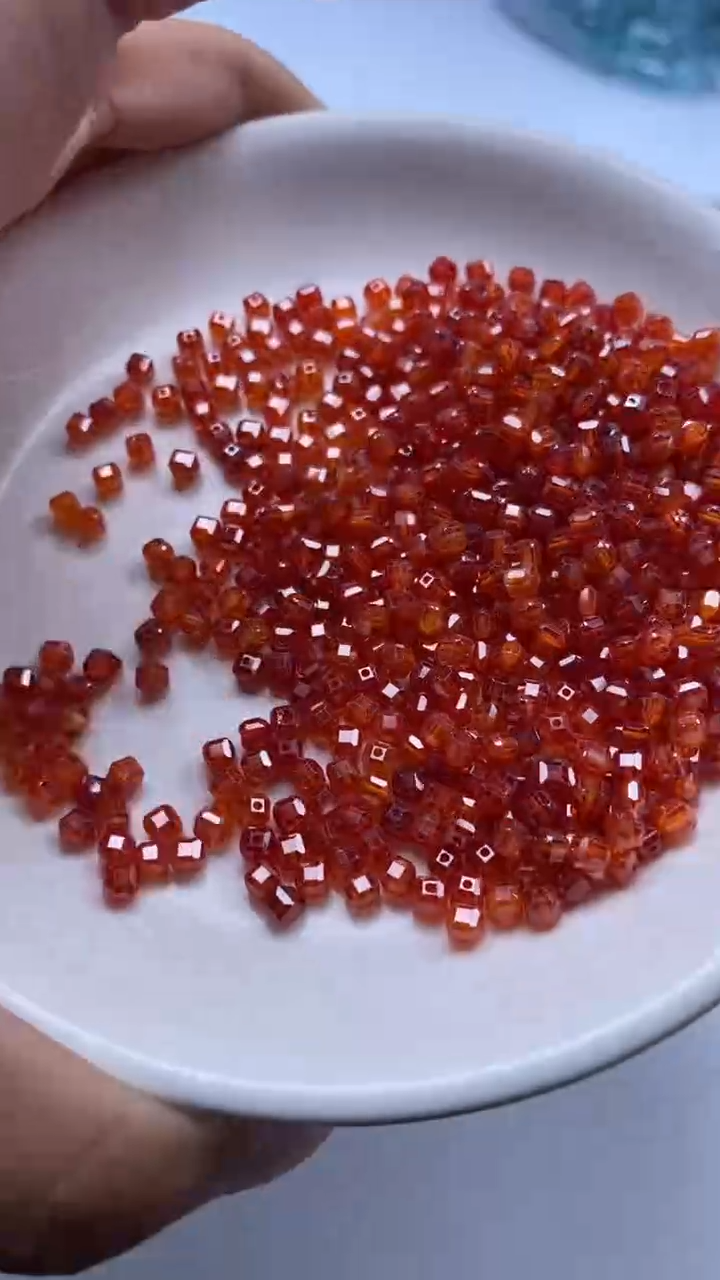 颈饰未镶嵌水晶X313金橙色碧玺方糖3*3mm*30颗