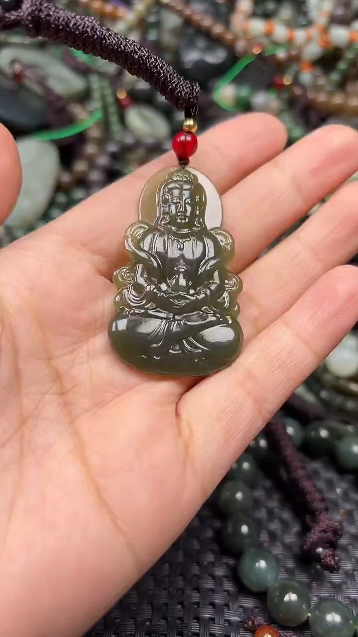 颈饰未镶嵌和田玉1