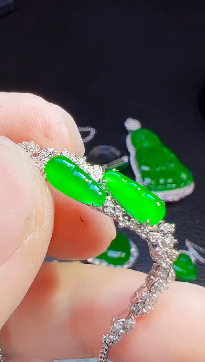 18K金镶嵌手链翡翠划***桨翡翠