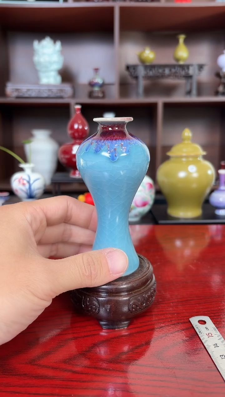 摆件瓷12.28早微瑕小花瓶摆件