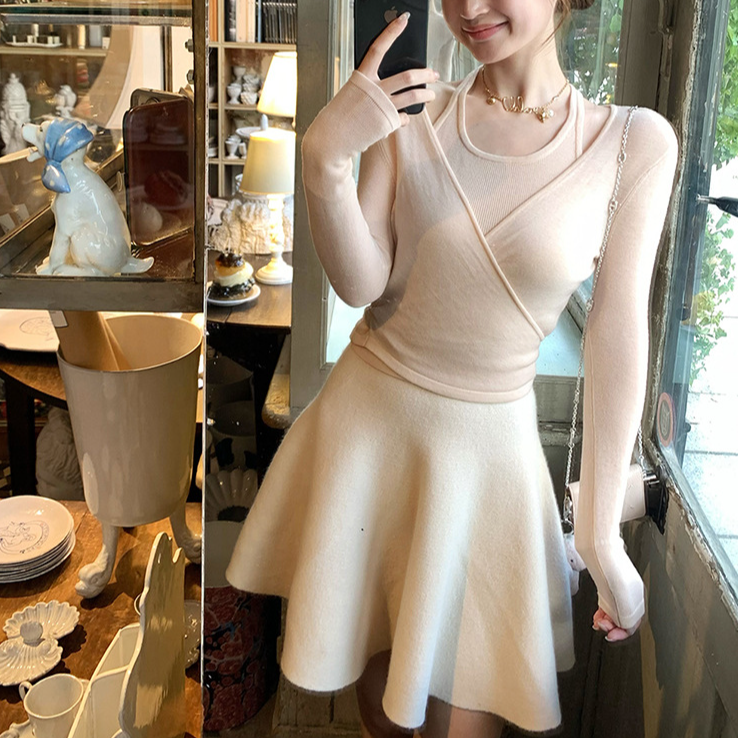 奥黛丽_娇嗲少女系赫本风优雅轮廓羊毛立裁伞裙显瘦气质灵动时尚