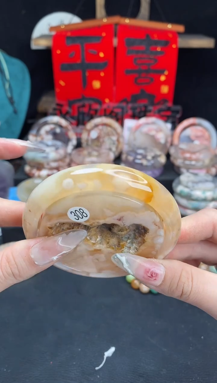 【闪购商品】石英质玉手镯（圆镯）未镶嵌63