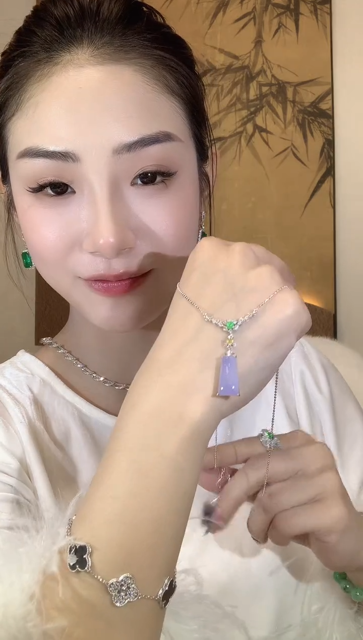 【闪购商品】翡翠吊坠(不含链)18K金镶嵌C34紫货有一定色差