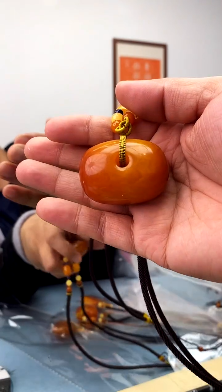 【闪购商品】蜜蜡珠宝奇石未镶嵌假一罚十，发一件