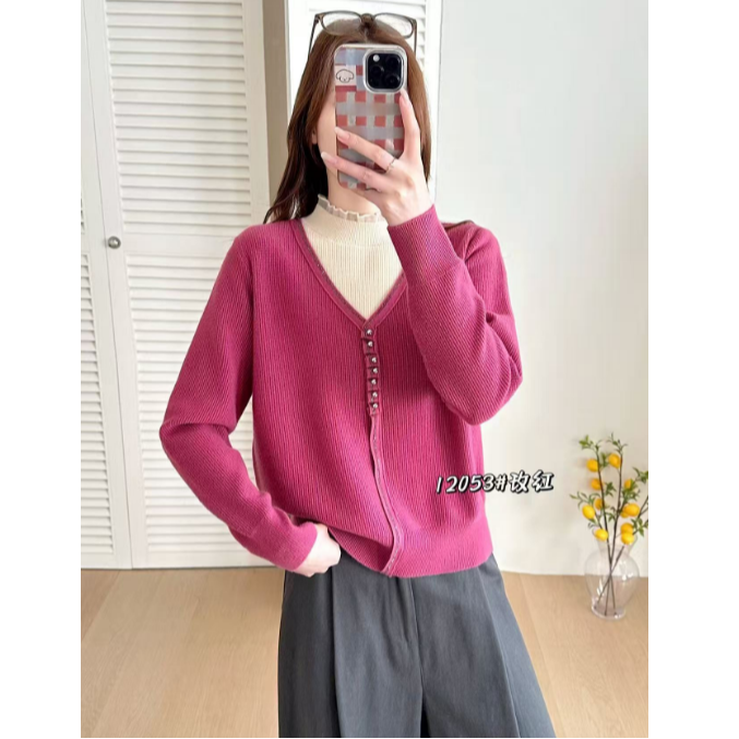 倪妍裳【12053】新款蕾丝假两件针织衫