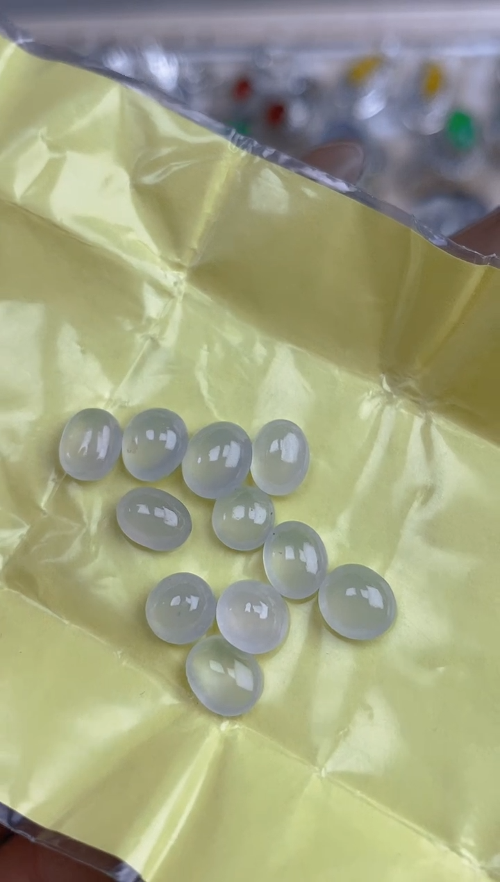 【闪购商品】定制翡翠未镶嵌天然翡翠蛋面124